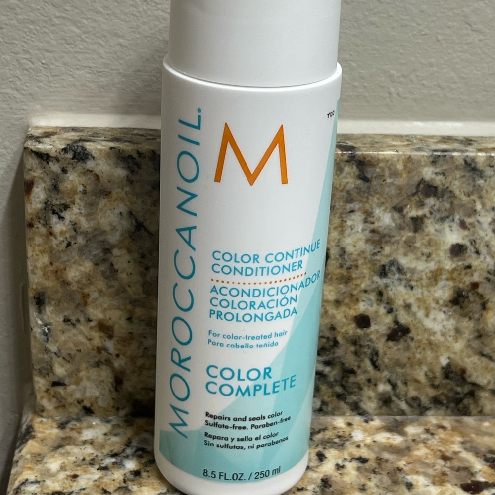 Moroccanoil conditioner NEW NEVER USED